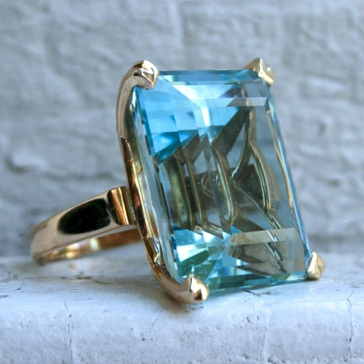 Аквамарин сине зеленый золотое кольцо Диамант
