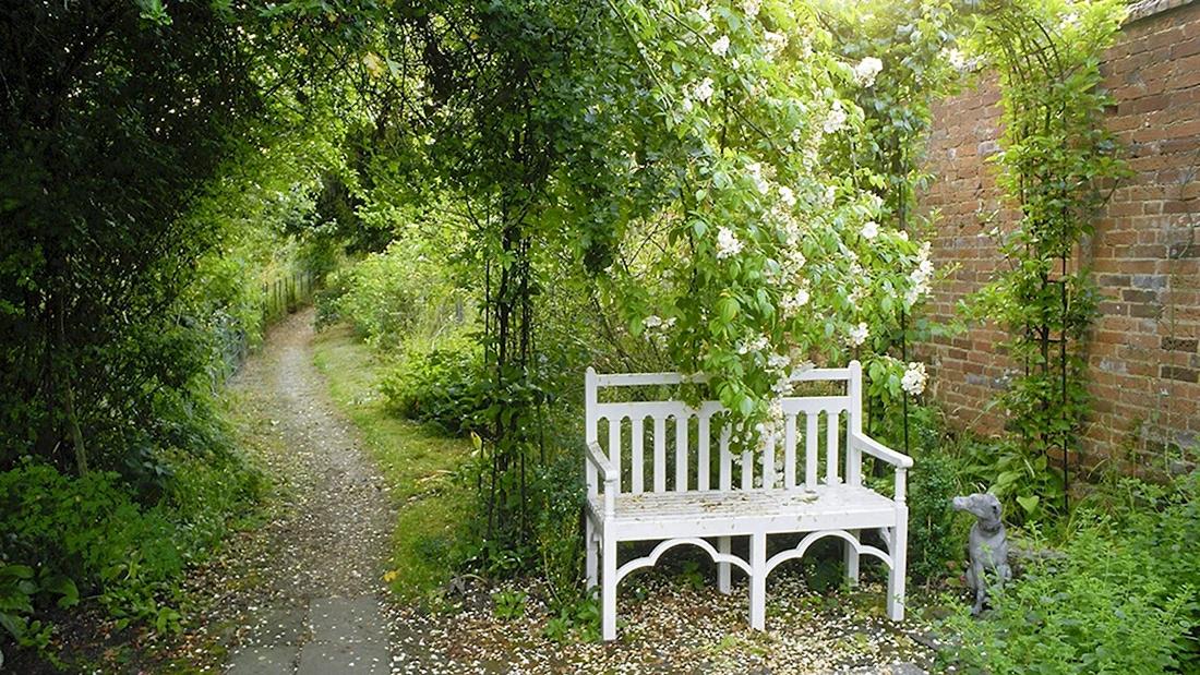 Английский сад усадьба скамейка