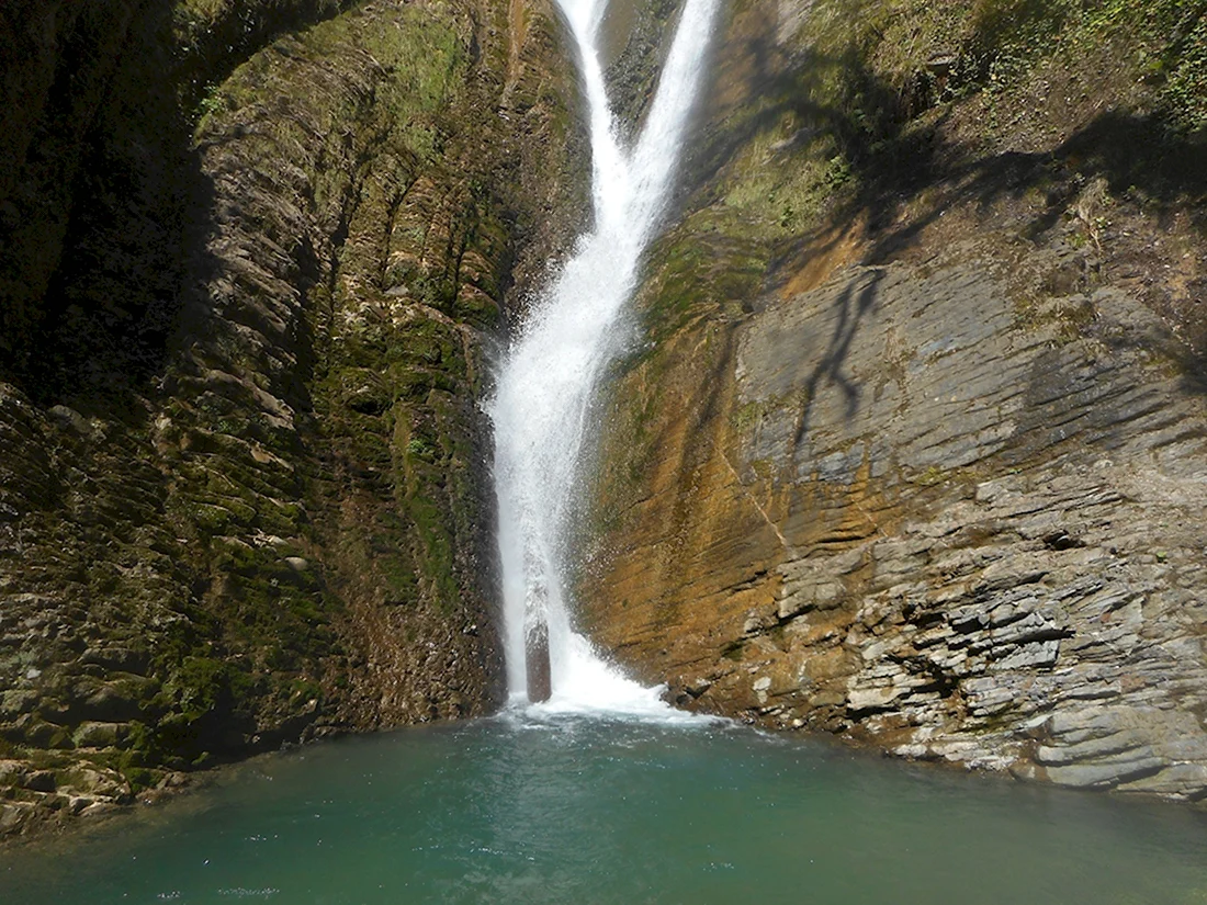 Ажекский водопад Сочи