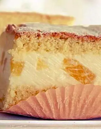 Бисквитный торт с ананасами и творожным кремом