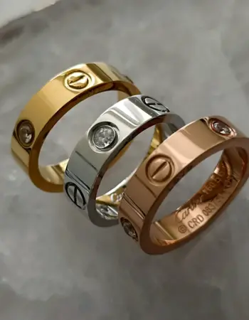 Cartier Love кольцо