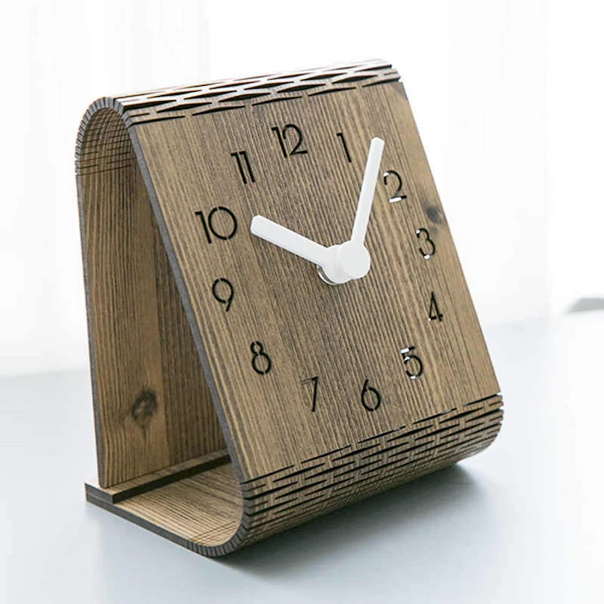 Часы Table Clock