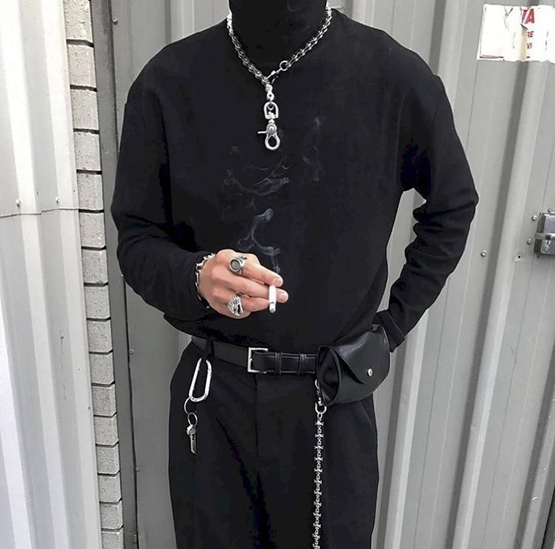 Черная одежда с цепями мужская