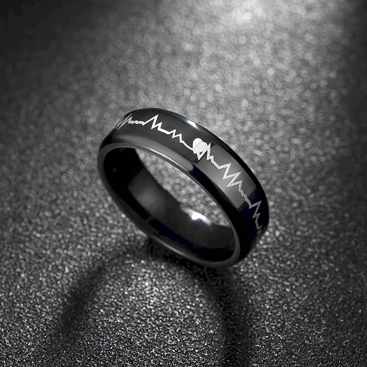 Чёрное кольцо женское