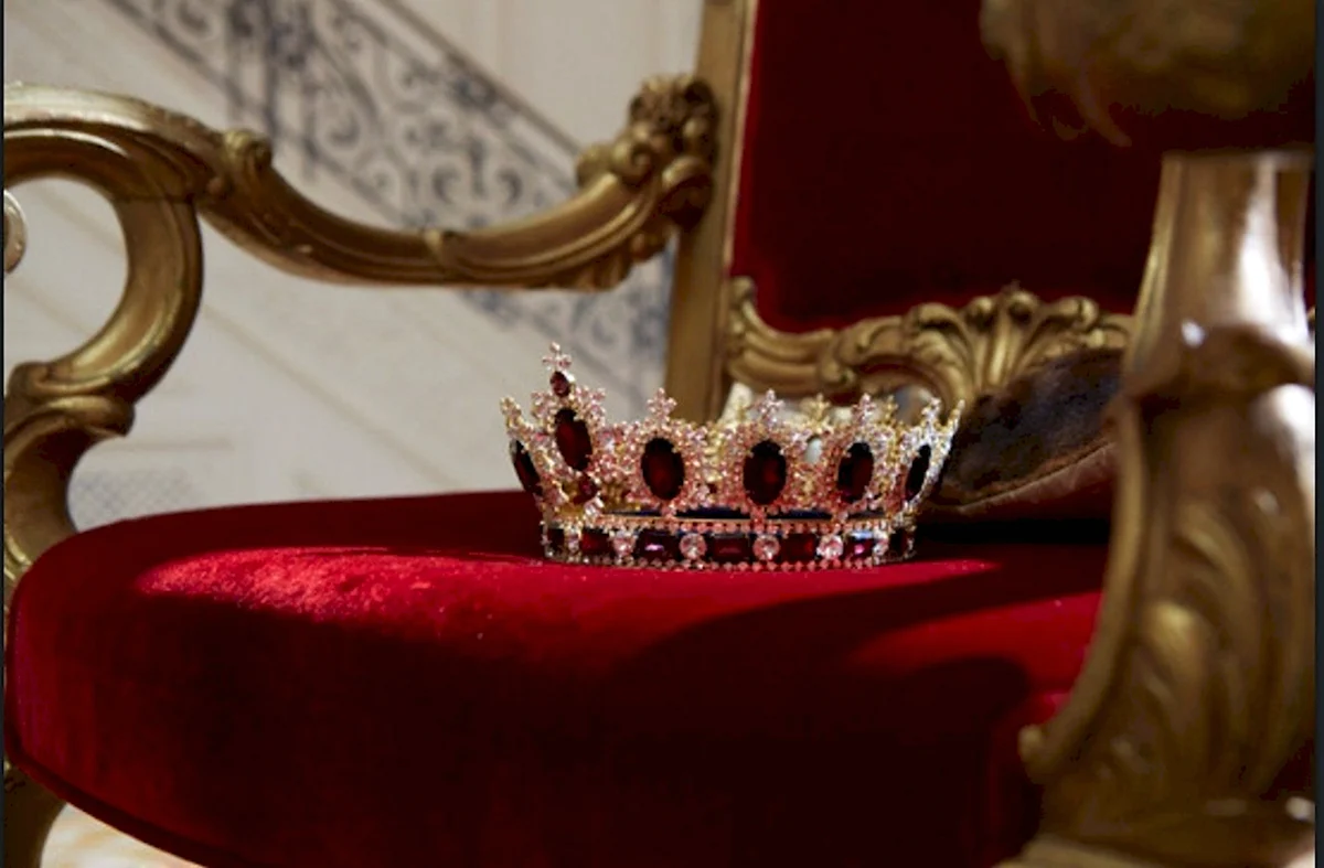 Эстетика корона трон принцесса