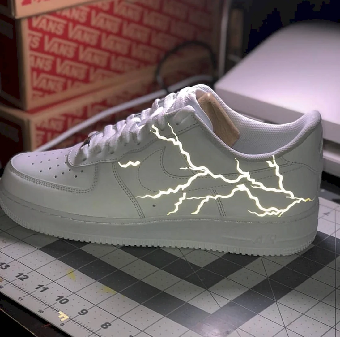 Кастомные Nike Air Force 1 Lightning