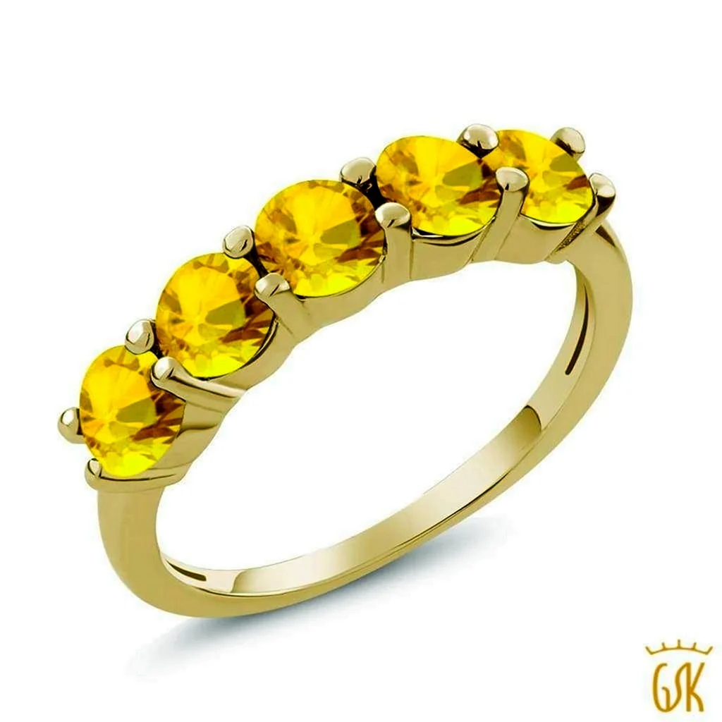 Кольцо с желтым сапфиром в золоте