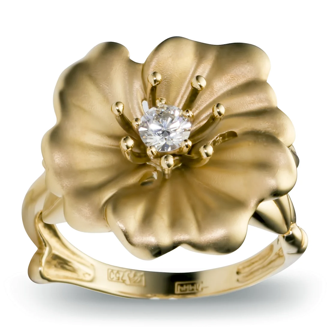 Кольцо золото 750 бриллианты Камея