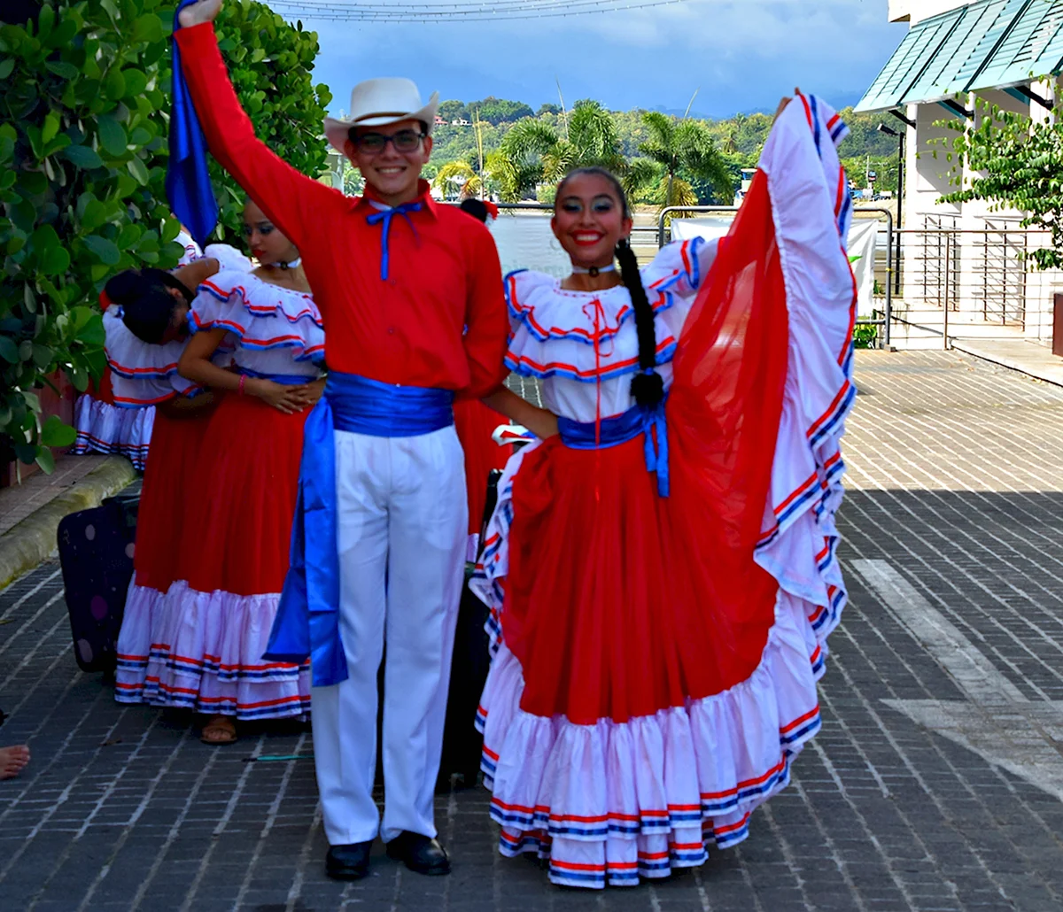 Коста Рика национальный костюм