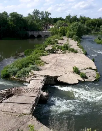 Кураповские скалы Троекурово