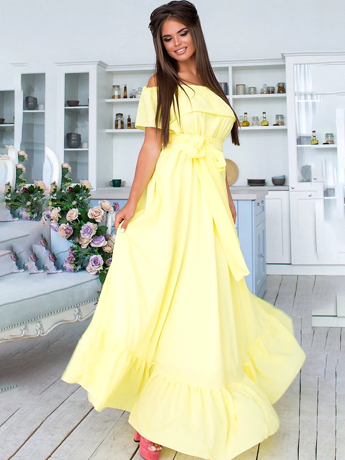 Летнее платье лимонного цвета