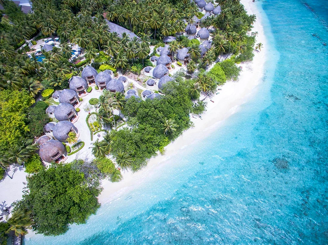 Bandos maldives ex bandos. Остров Бандос Мальдивы. Мальдивы Бандос Мальдивы. Bandos Island Resort Мальдивы. Bandos Maldives 4.