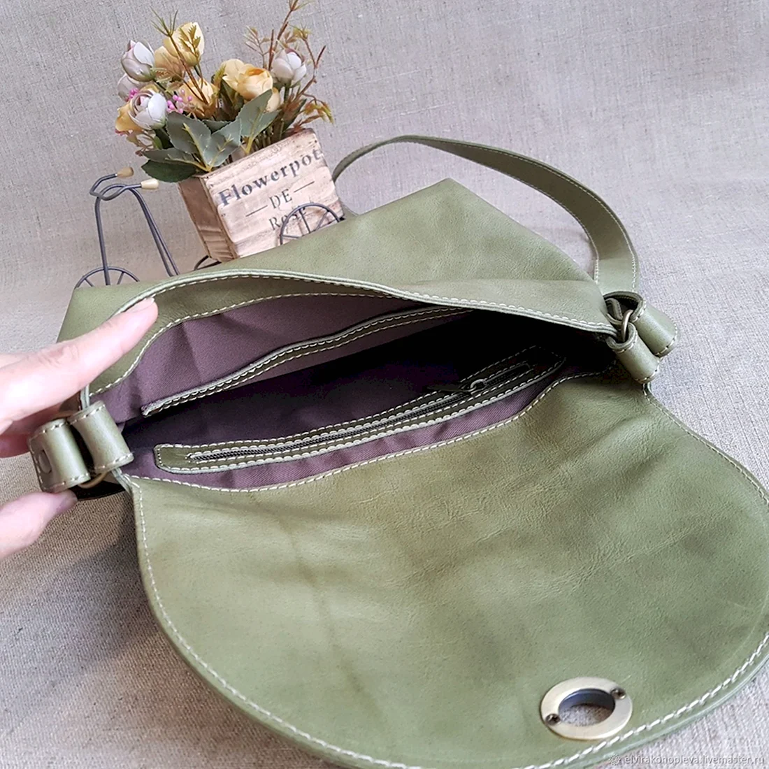 Оливковый кожаные сумки