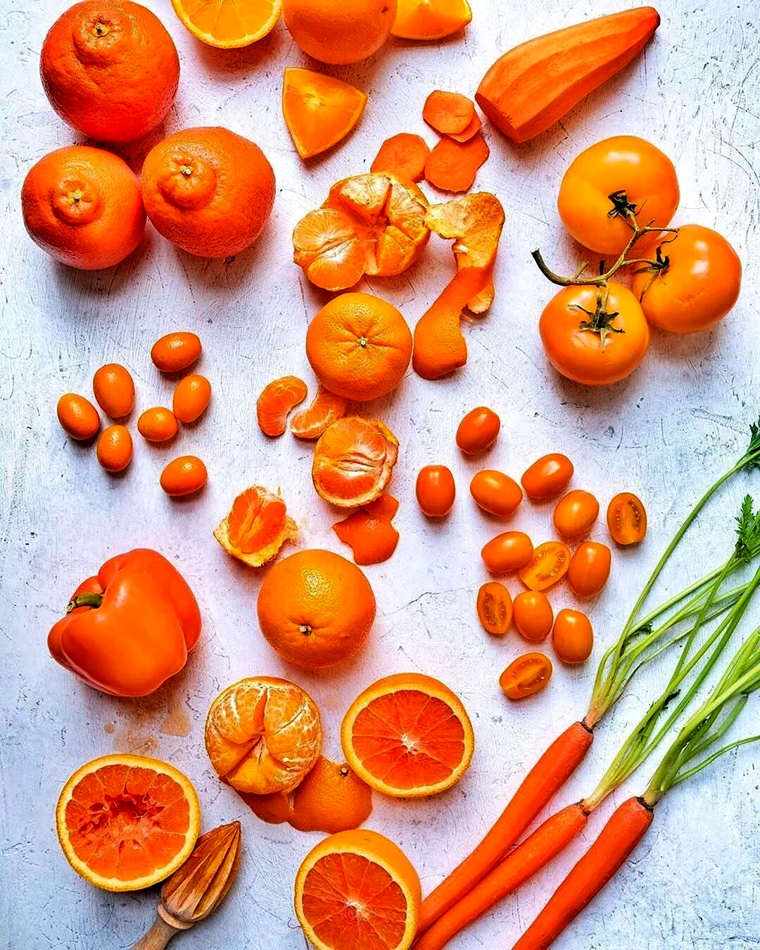 Оранжевые фрукты