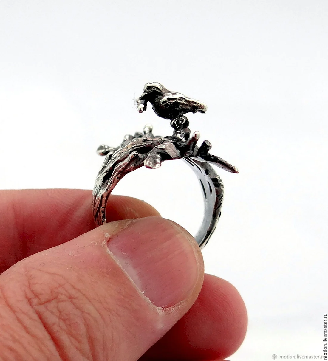 Пандора кольцо с птичкой