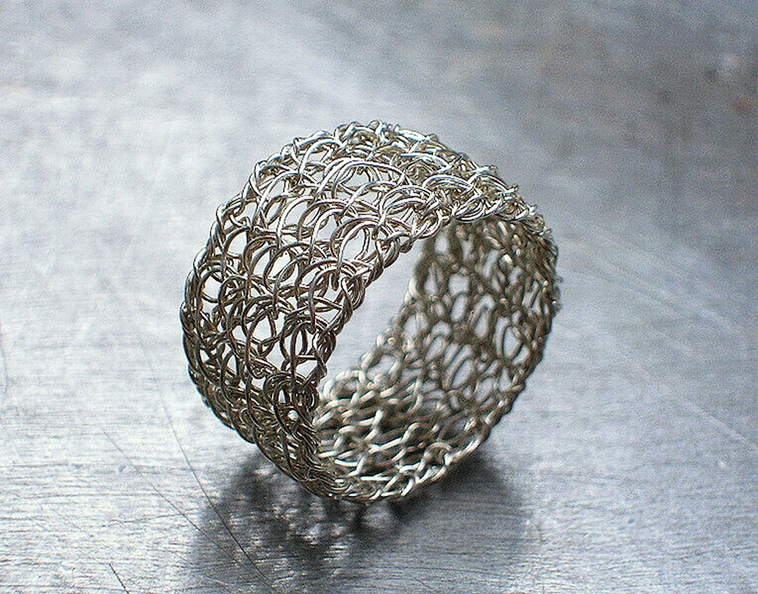Плетеное кольцо из серебра