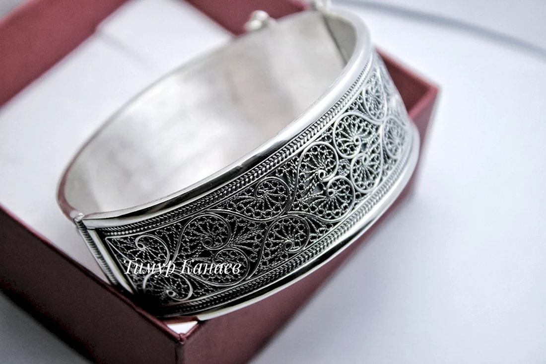 Серебрянный браслет Канаев