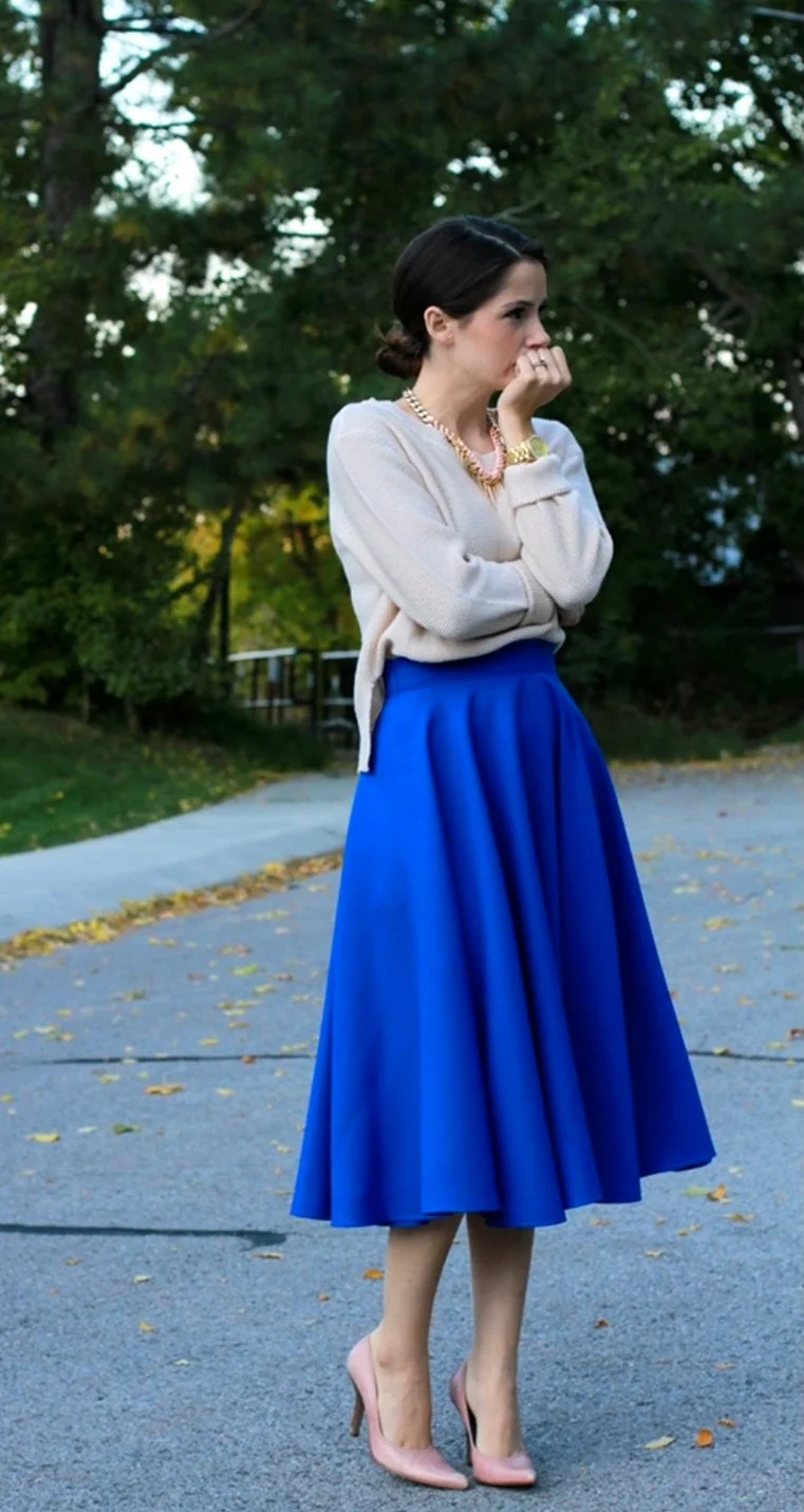 Синяя юбка миди