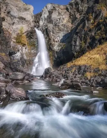 Водопад Куркуре горный Алтай