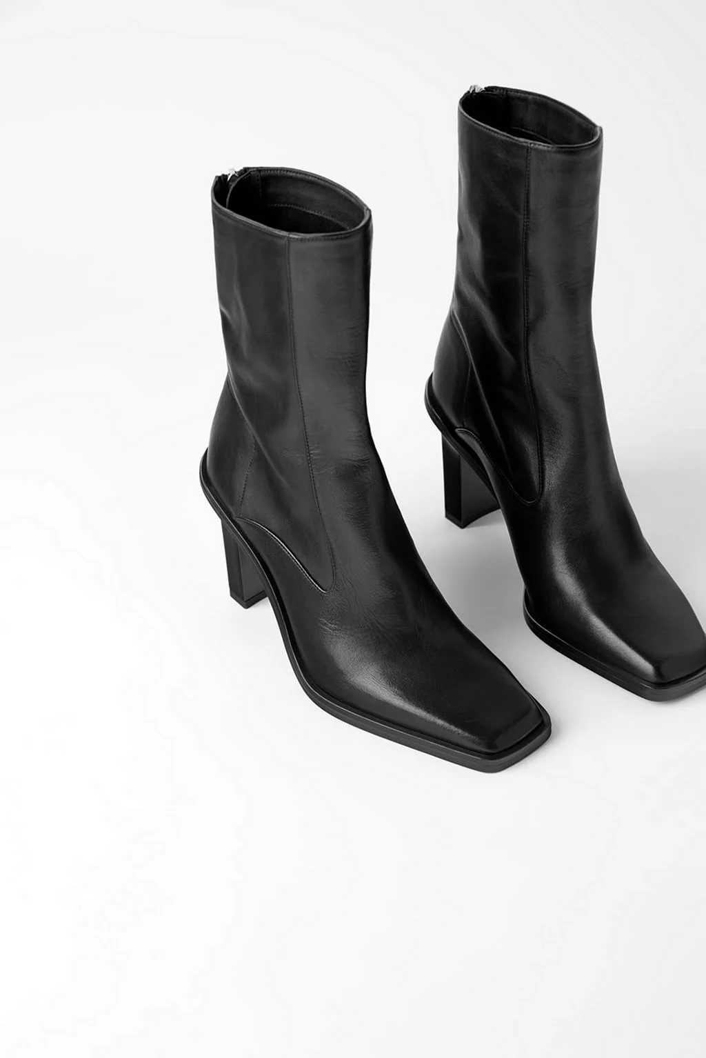 Zara кожаные сапоги черные
