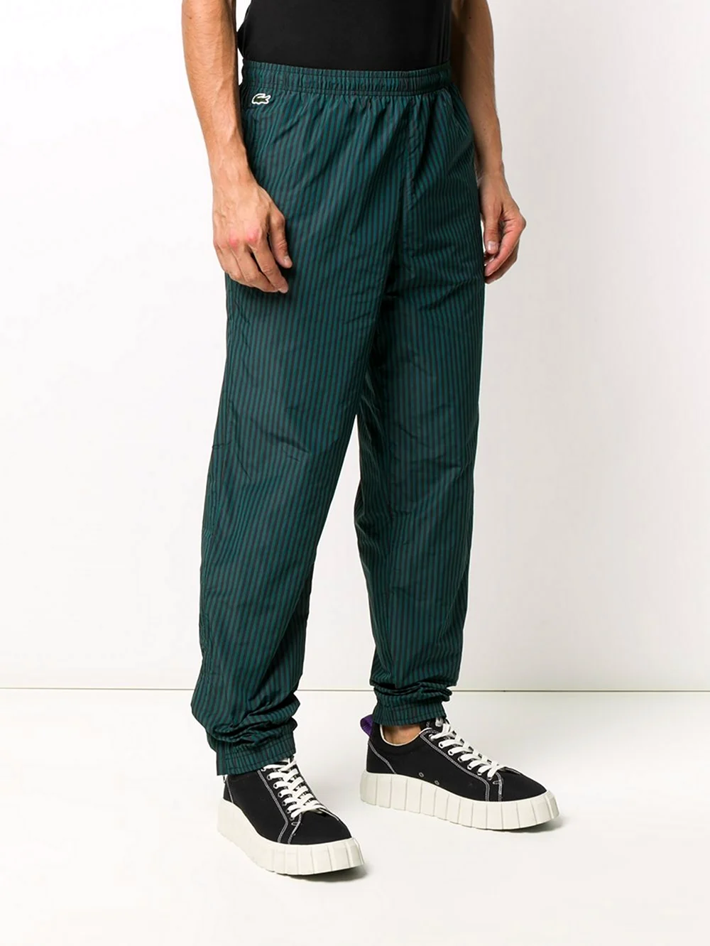 Зеленые штаны лакост